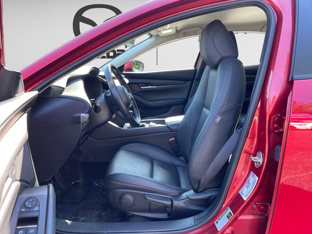 2022 Mazda Mazda3 Select photo 9