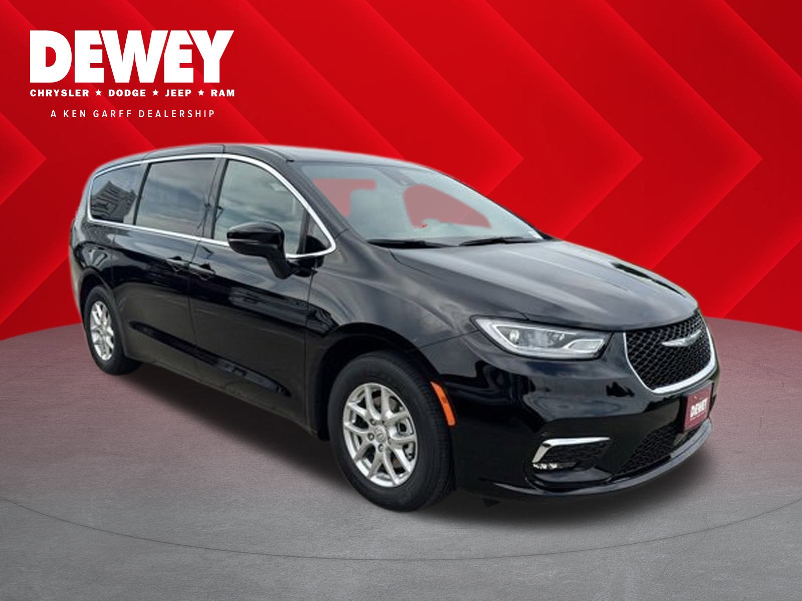 2026 Chrysler Pacifica Select's photo