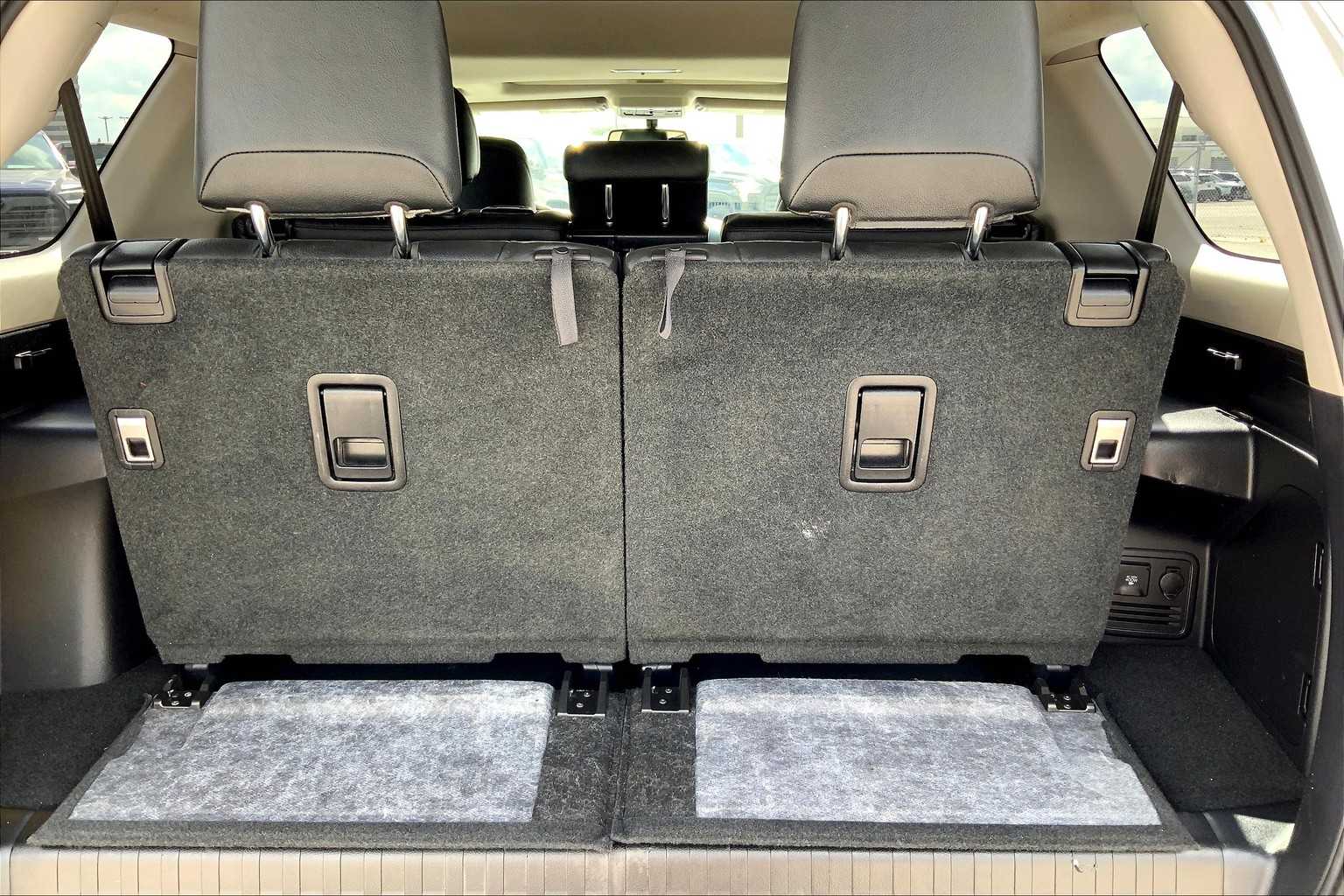 2012 Toyota 4Runner SR5 photo 31