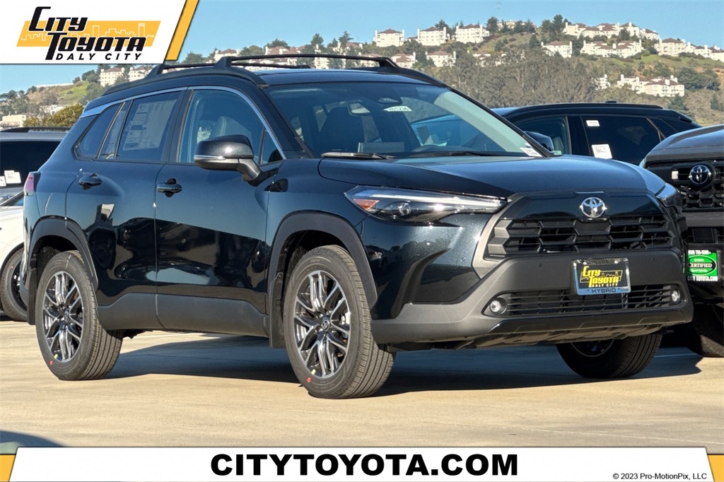 新型COROLLA CROSS Explore the new Corolla Cross | City Toyota