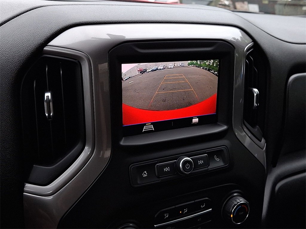 2021 Chevrolet Silverado 1500 Custom photo 18