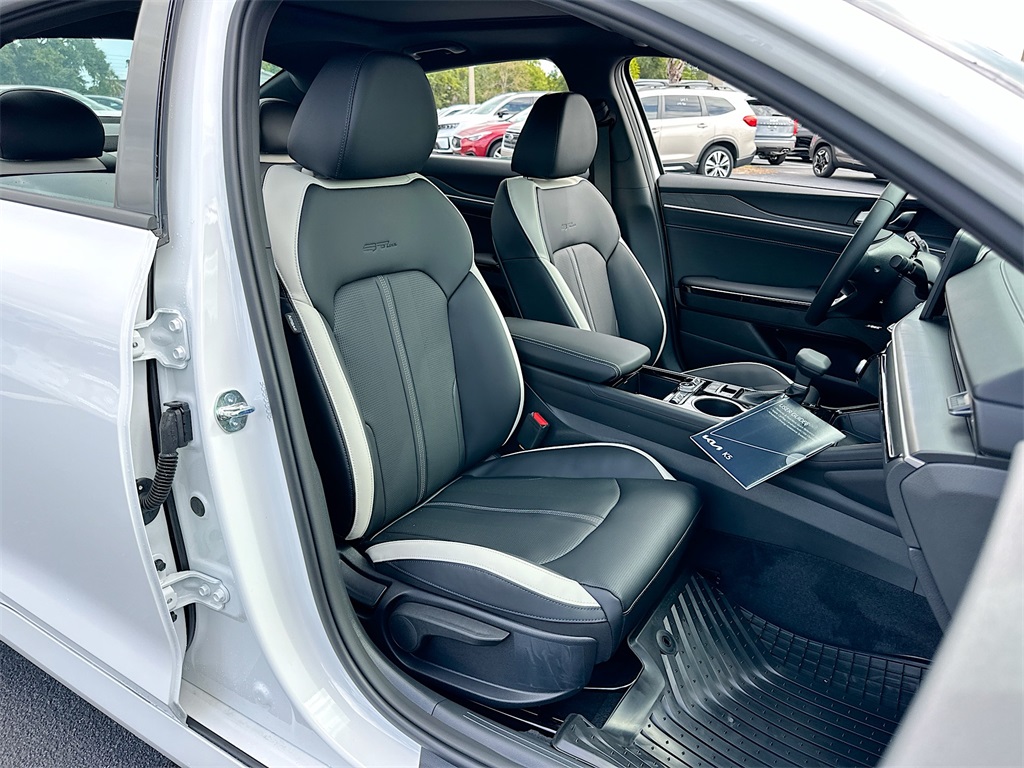 2026 Kia K5 GT-Line photo 28