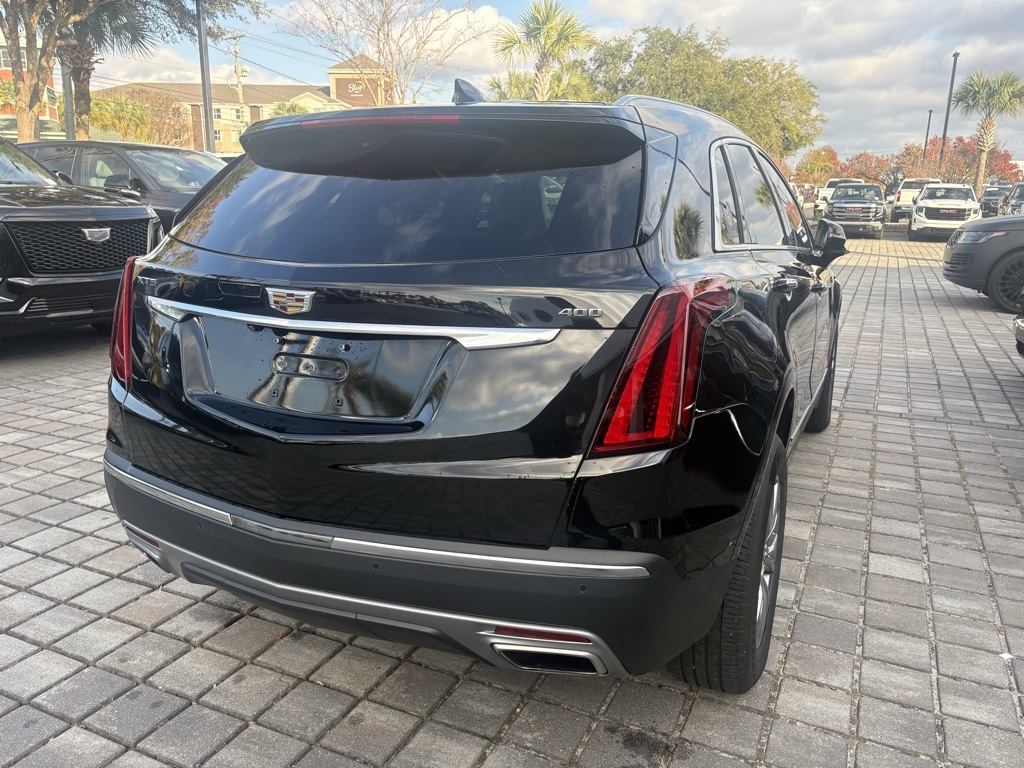 2020 Cadillac XT5 Premium Luxury photo 2