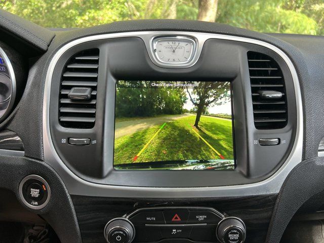 2019 Chrysler 300 Touring Limited photo 7