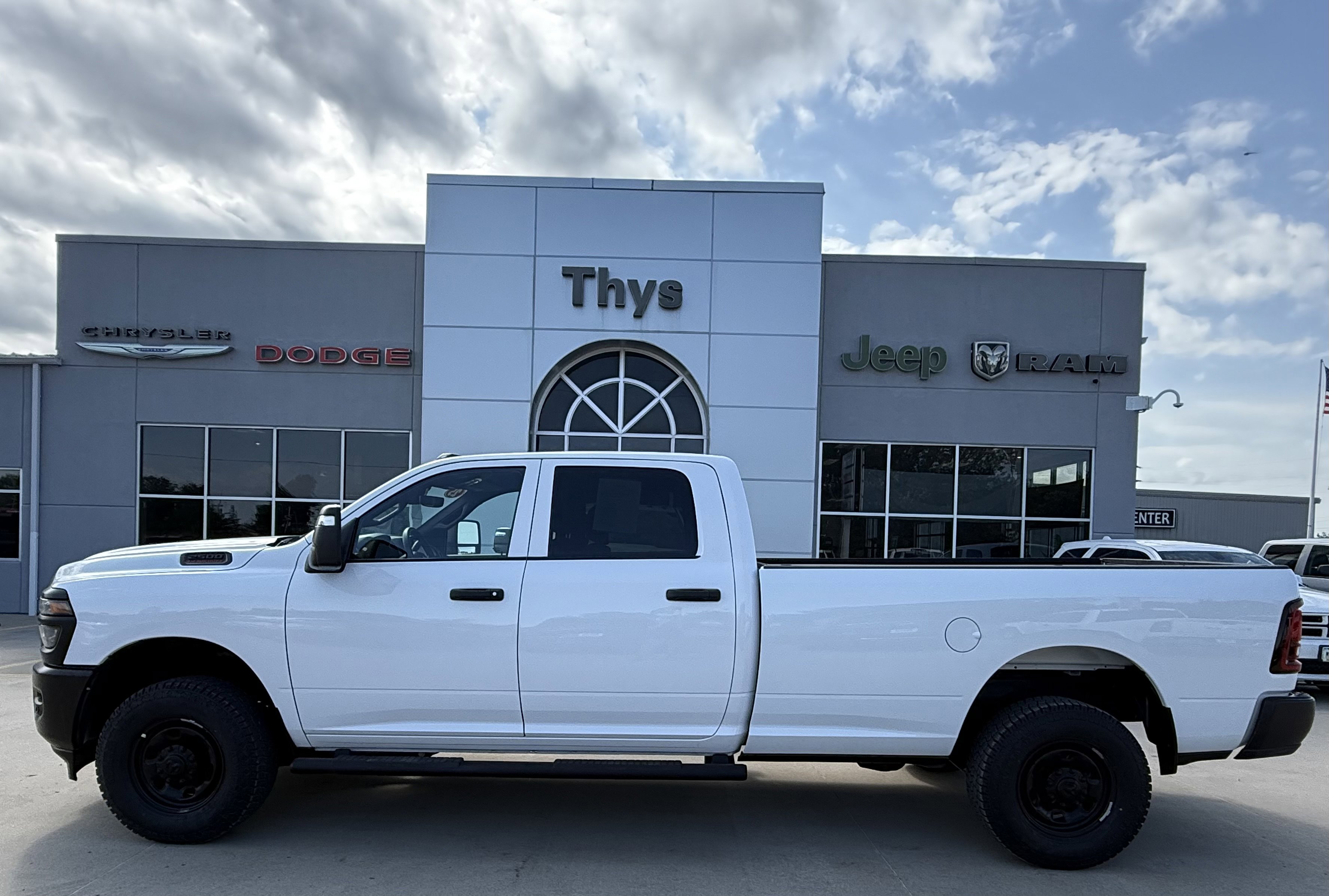 2025 Ram 2500 Tradesman photo 13