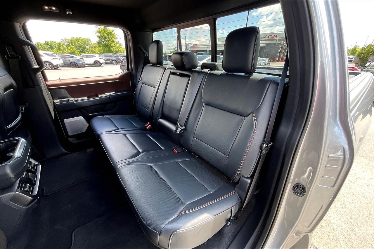 2023 Ford F-150 Lariat photo 19