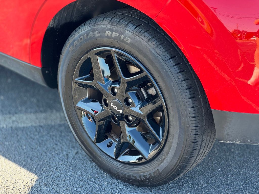 2023 Kia Soul LX photo 4