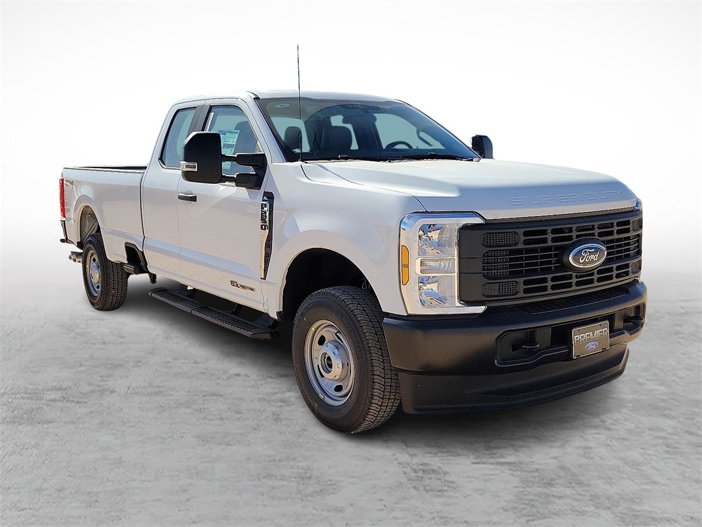 2026 Ford F-250 Super Duty XL's photo