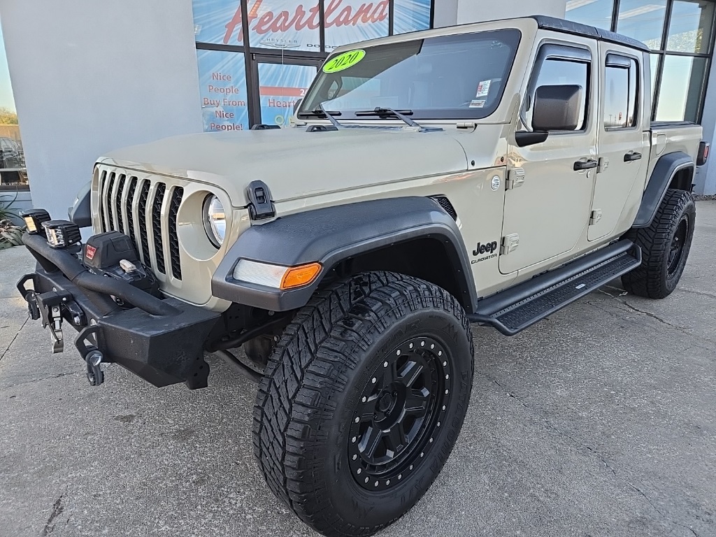 Used 2020 Jeep Gladiator Sport S with VIN 1C6HJTAG1LL161190 for sale in Kansas City