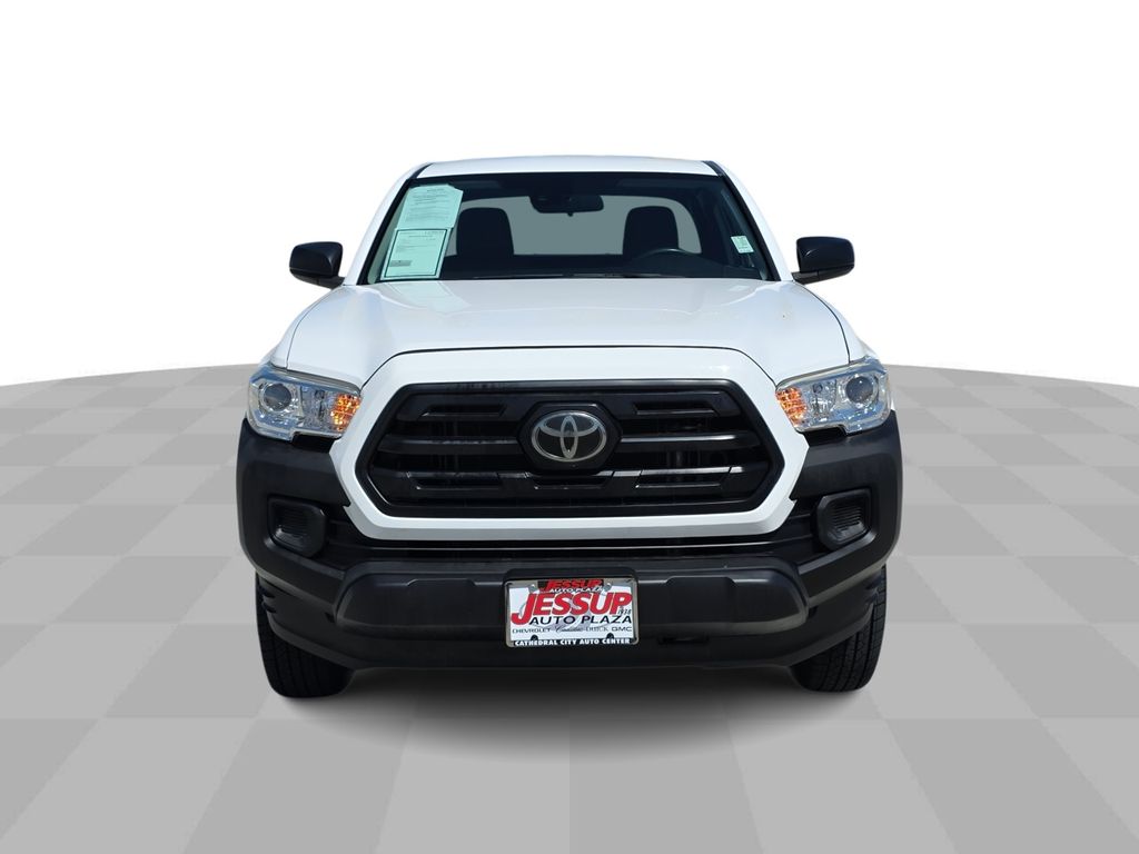 2018 Toyota Tacoma SR photo 3