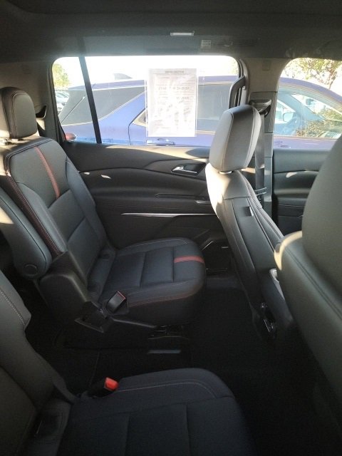 2024 Chevrolet Traverse RS photo 4