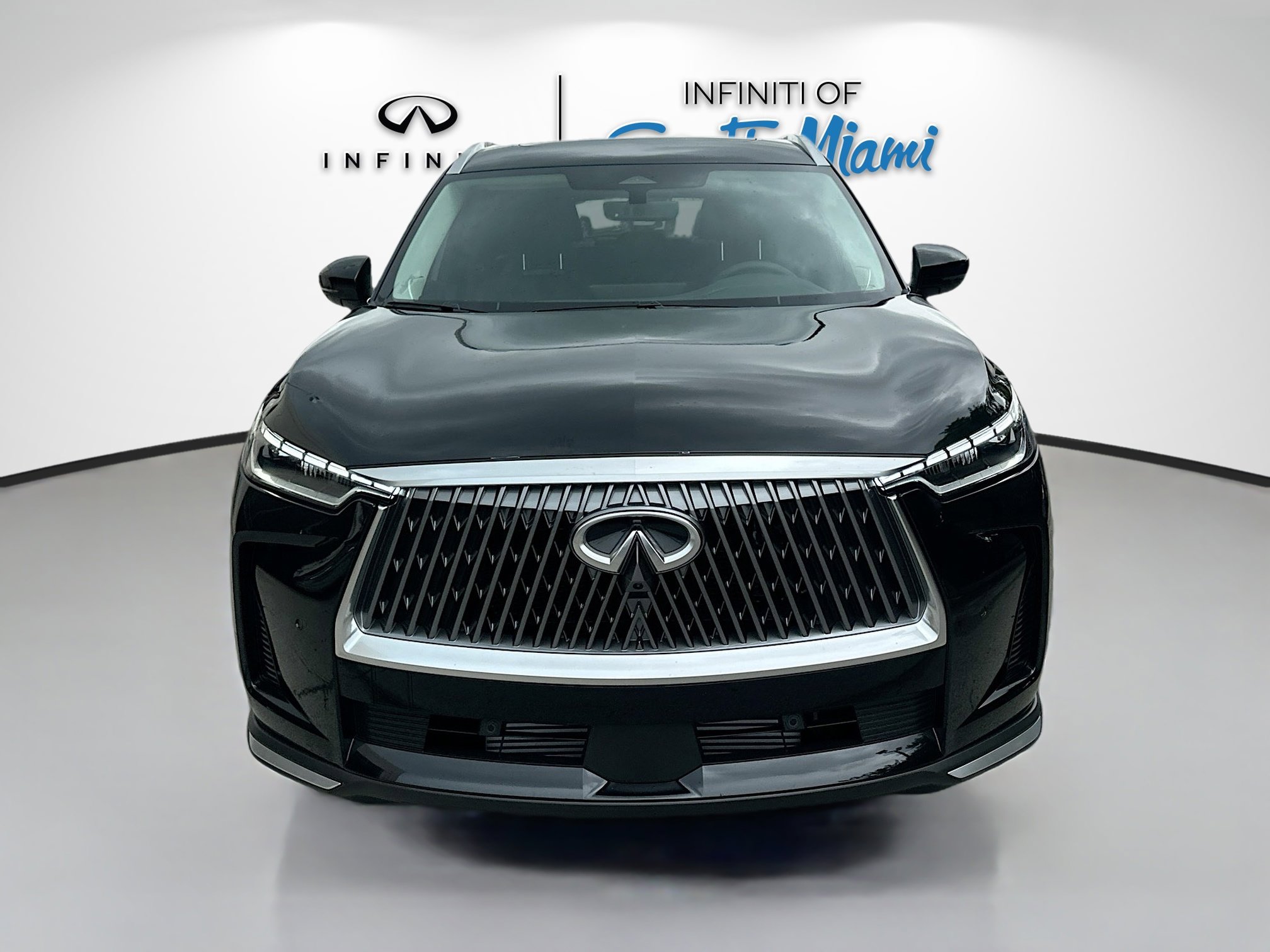 2026 Infiniti QX60 Luxe photo 2