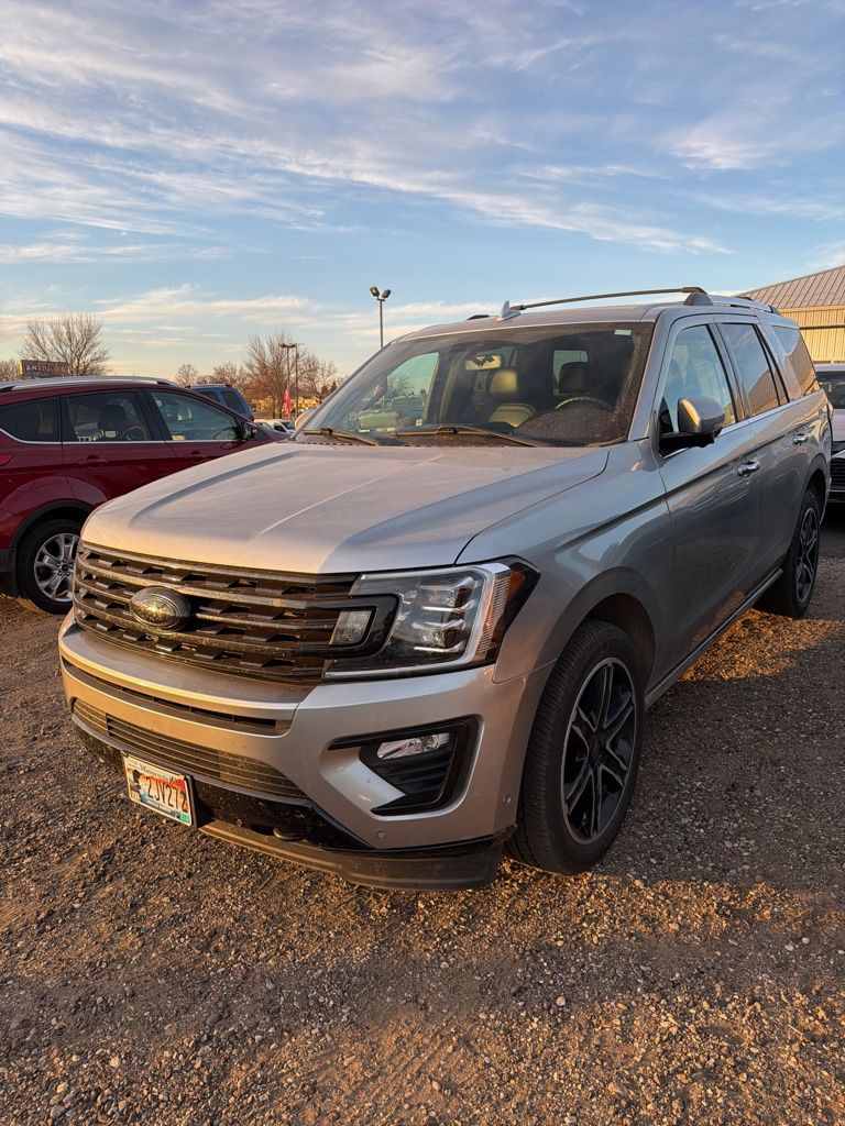 2021 Ford Expedition Limited's photo