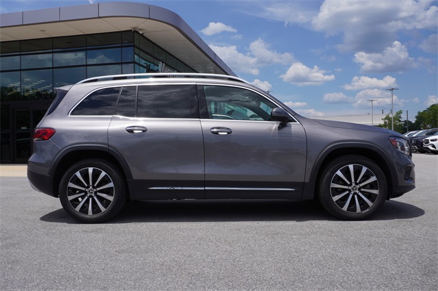 2021 Mercedes Benz GLB 250 photo 3
