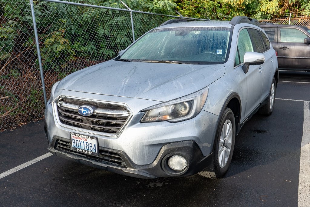 2019 Subaru Outback 2.5i Premium photo 3