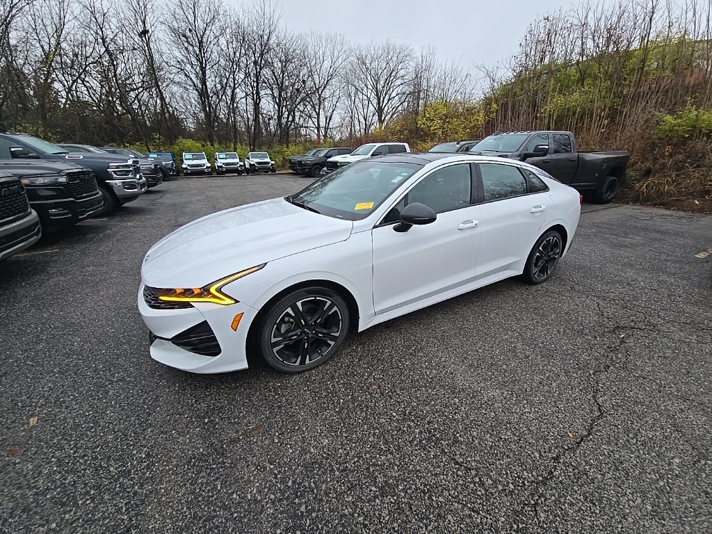 2023 Kia K5 GT-Line photo 2