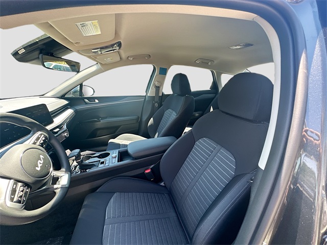 2026 Kia K5 LXS photo 21