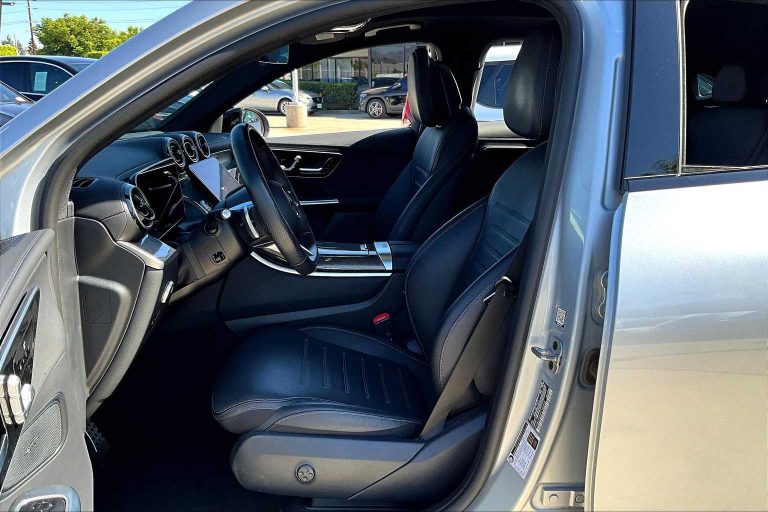 2024 Mercedes Benz GLC 300 4MATIC photo 7