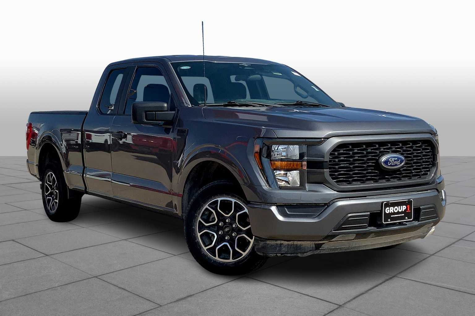 2023 Ford F-150 XL photo 2