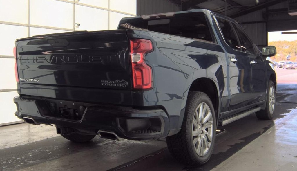 2019 Chevrolet Silverado 1500 High Country photo 3