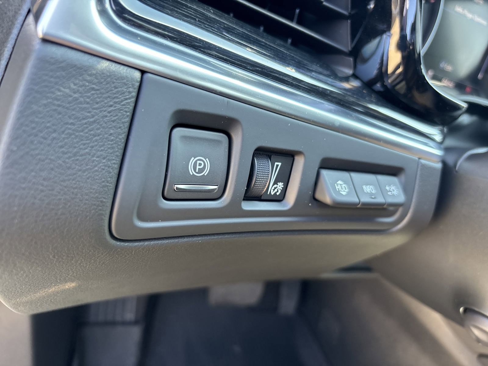 2025 Cadillac XT5 Premium Luxury photo 25