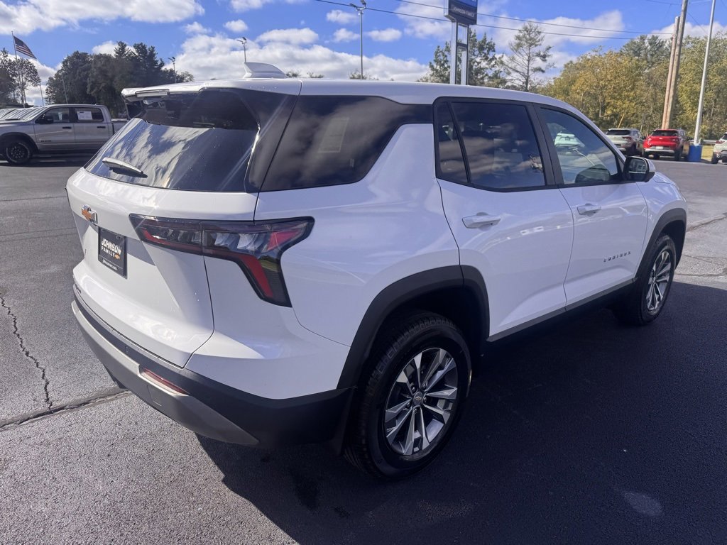 2026 Chevrolet Equinox LT photo 2