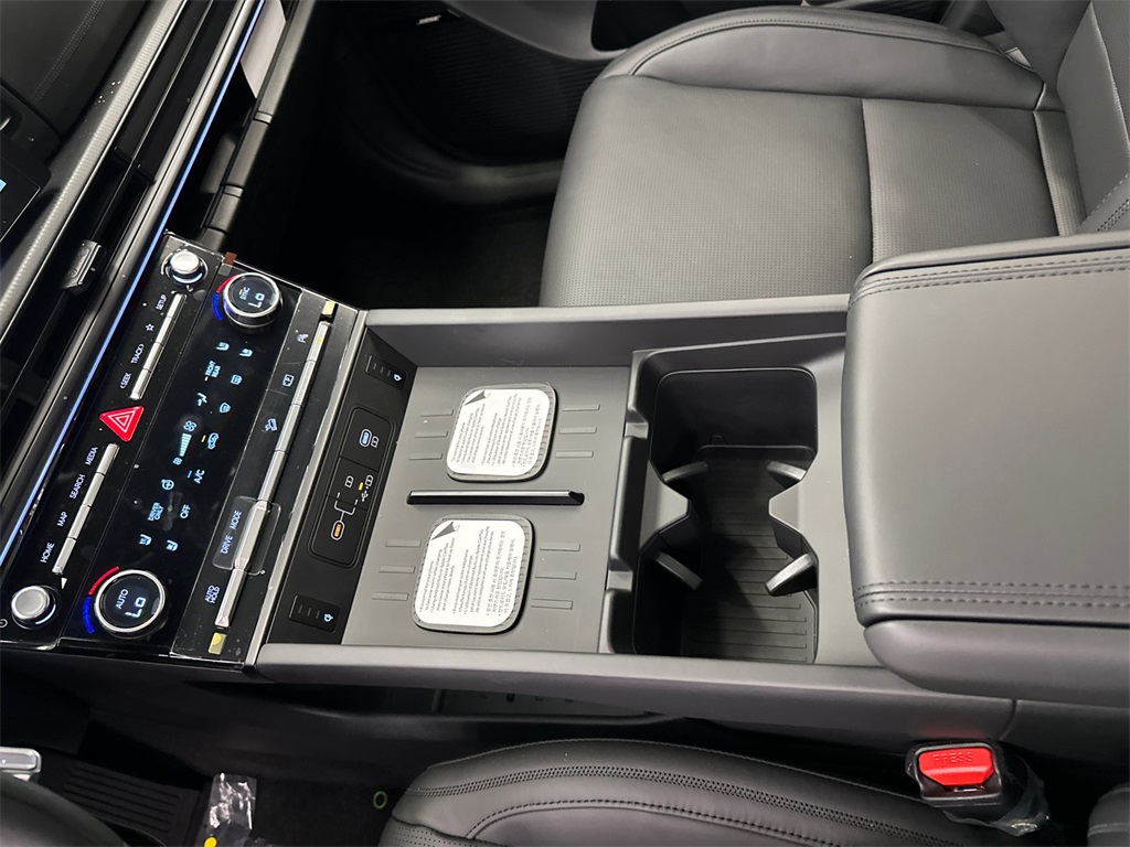 2026 Hyundai Santa Fe Calligraphy photo 32