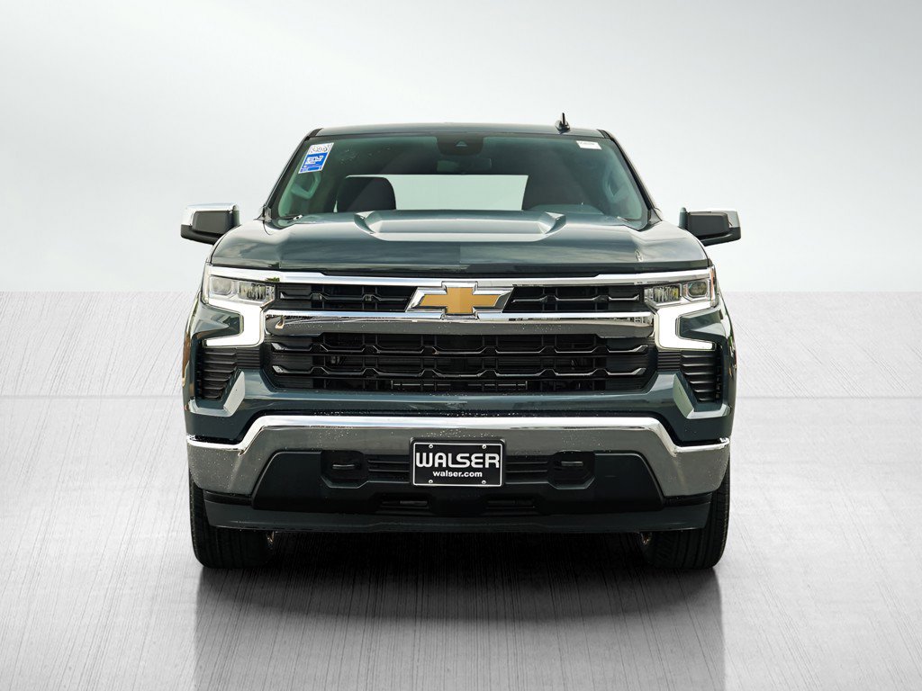 2025 Chevrolet Silverado 1500 LT photo 2