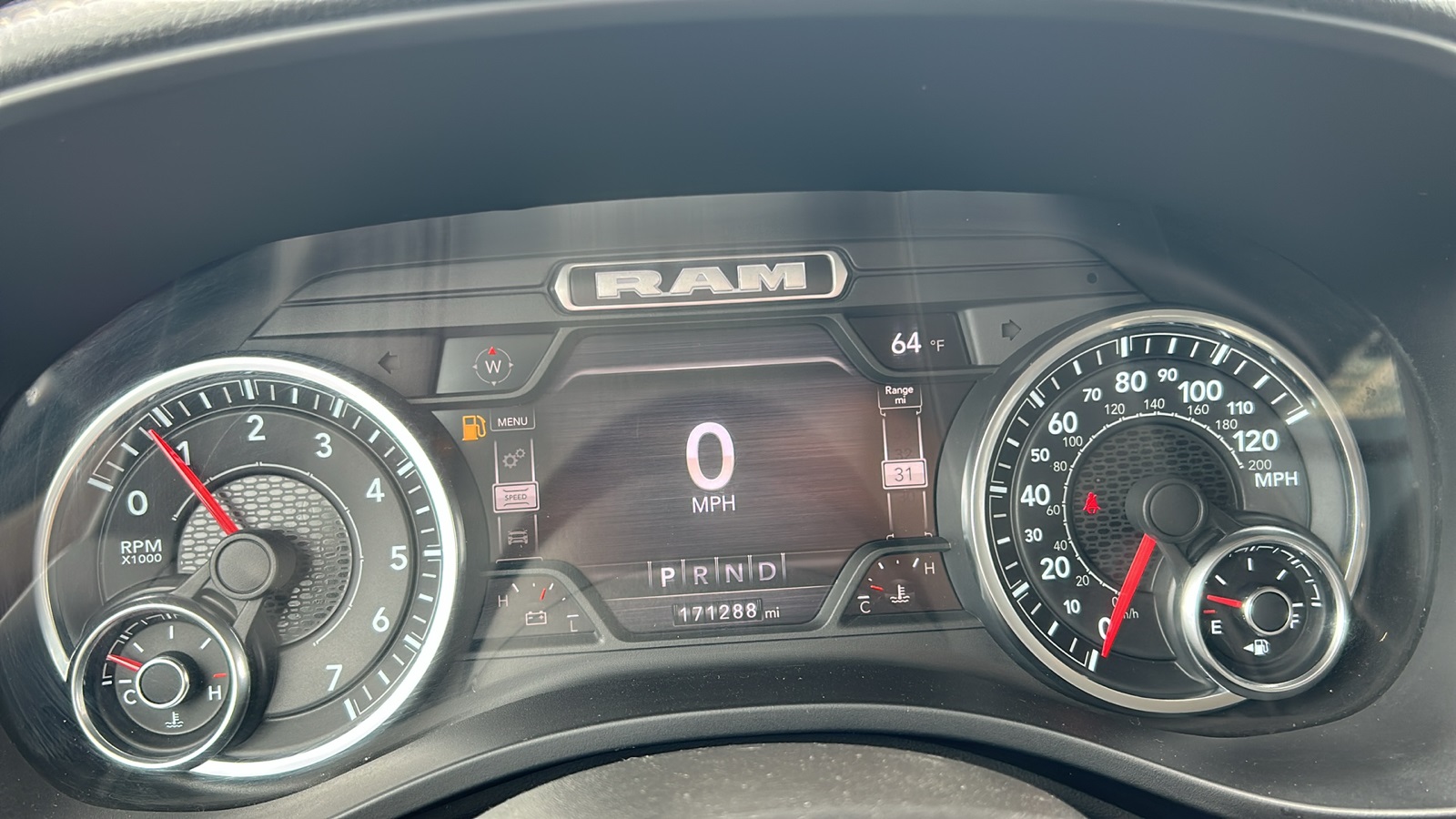 2022 Ram 1500 Laramie photo 19