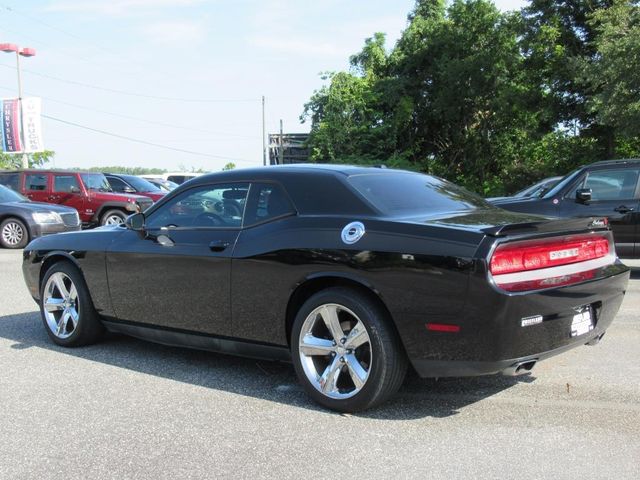 2014 Dodge Challenger R/T photo 4