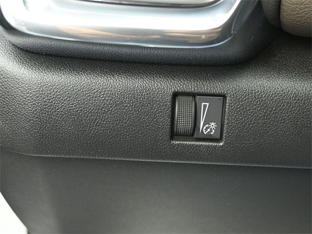 2023 GMC CANYON - Image 11