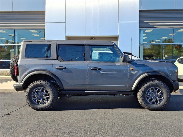 2025 Ford Bronco 4-Door Badlands's photo