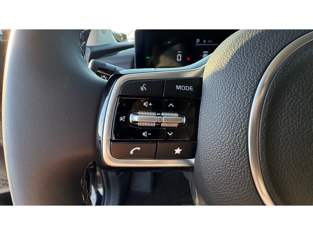 2026 Kia Carnival EX photo 7