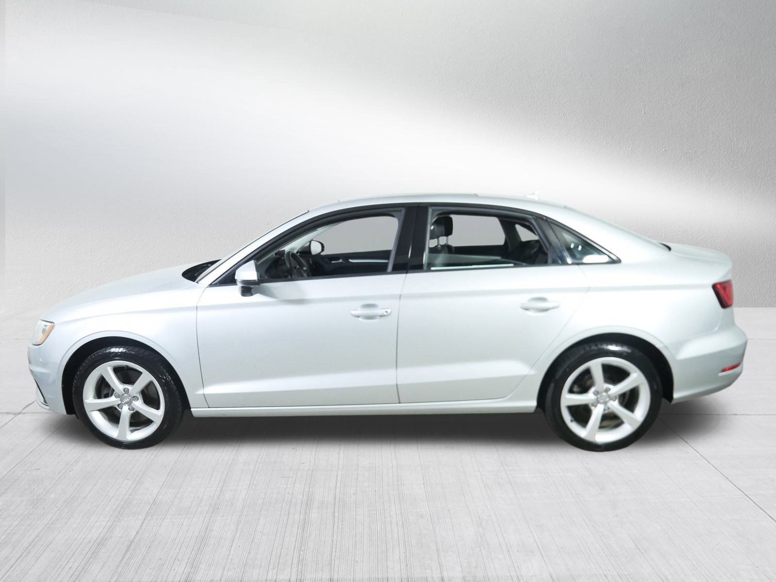 2015 Audi A3 2.0T Premium photo 4