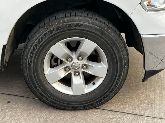 2020 Ram 1500 Classic Tradesman photo 3