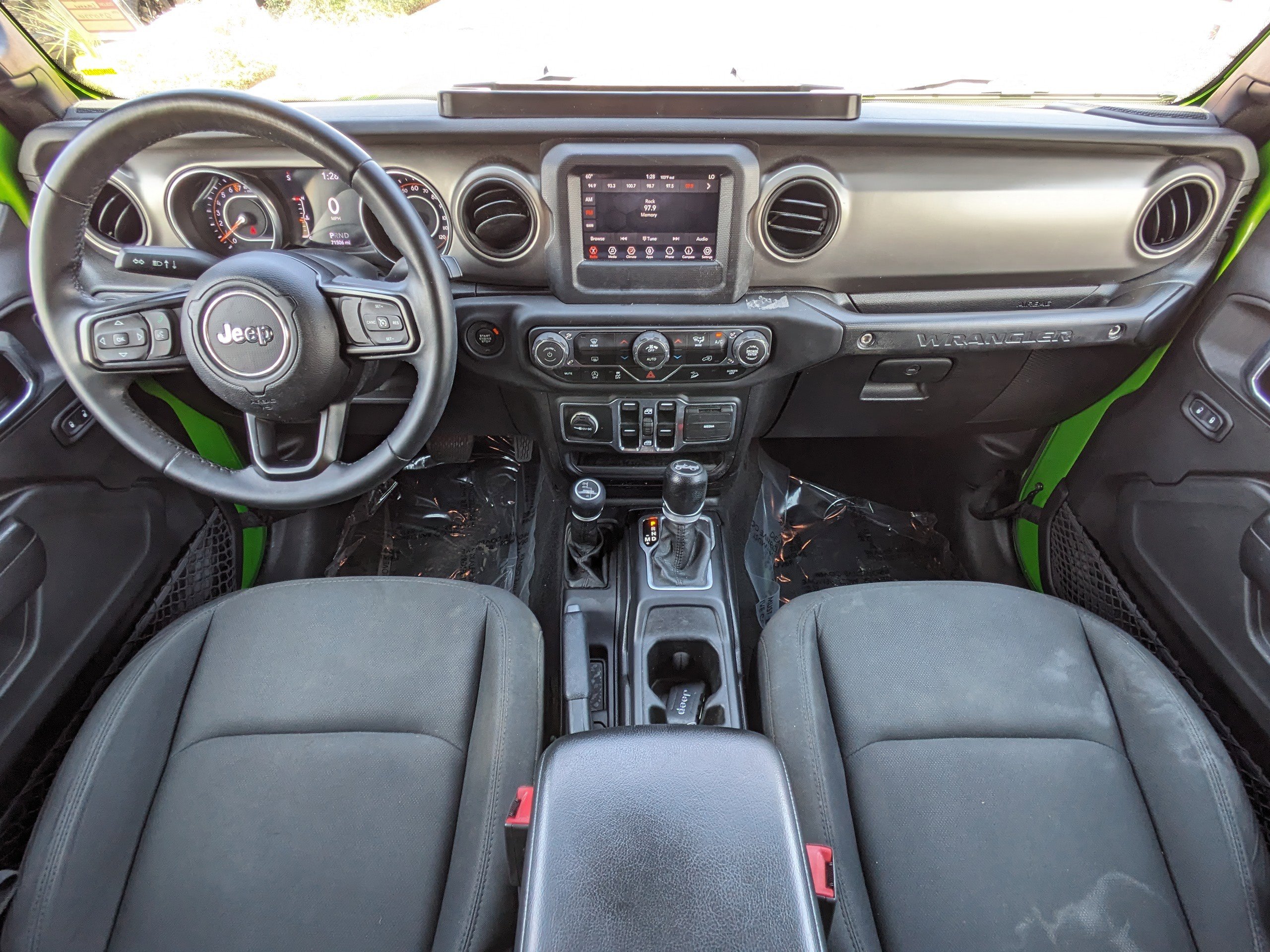 2018 Jeep Wrangler Unlimited Sport S photo 13
