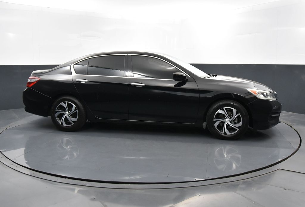 2016 Honda Accord LX photo 38