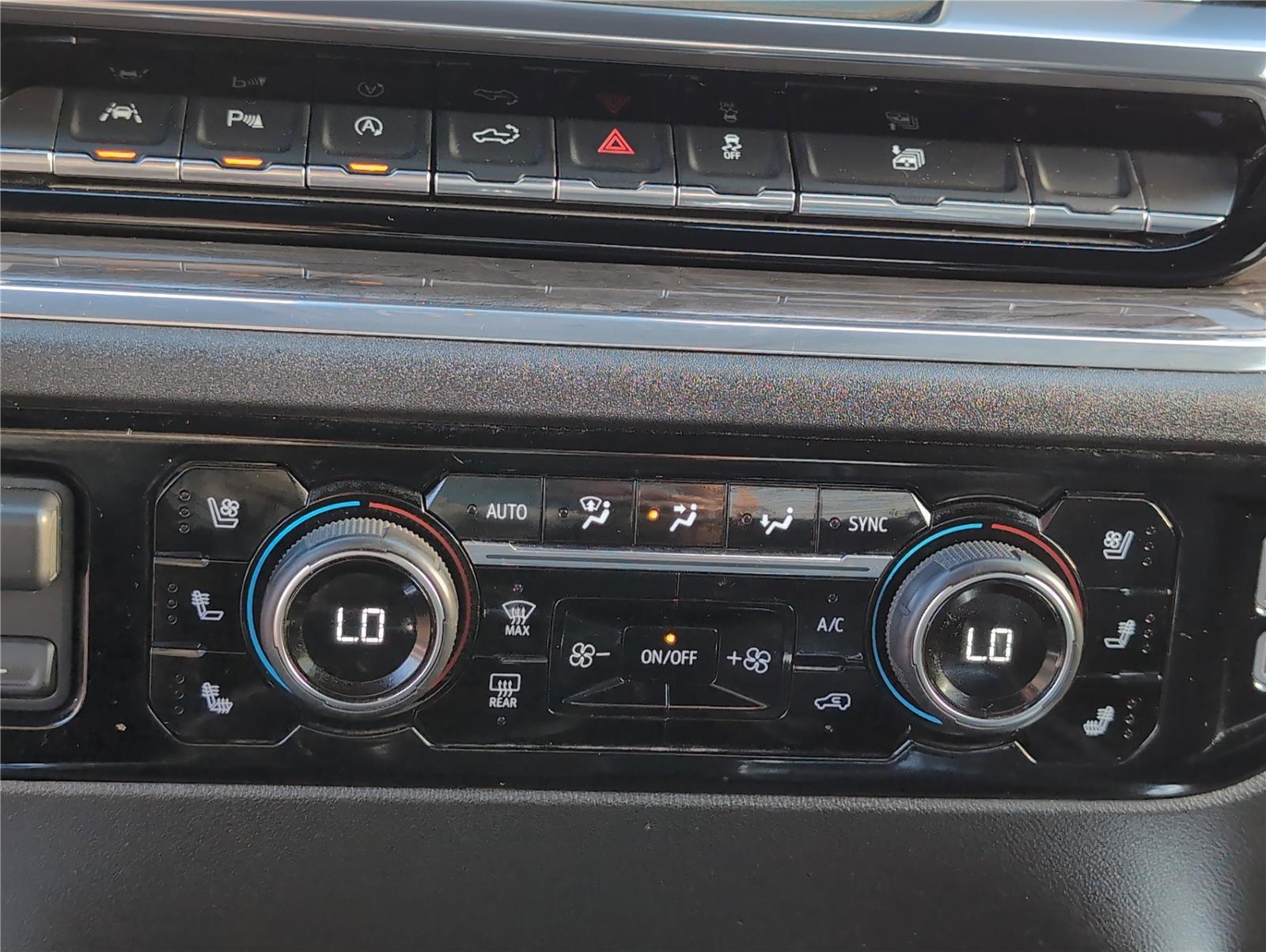 2023 Chevrolet Silverado 1500 LTZ photo 15