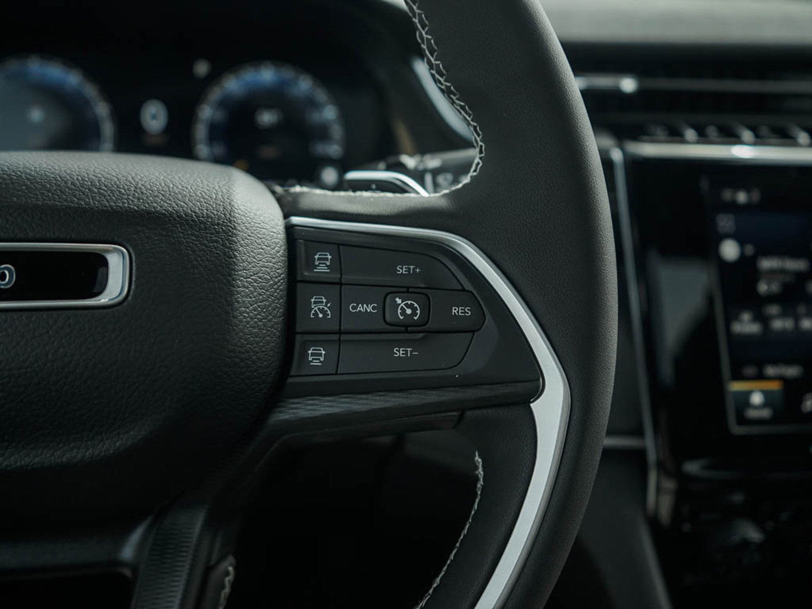 2025 Jeep Grand Cherokee Laredo photo 21