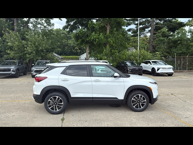 2026 Chevrolet Trailblazer LT photo 4