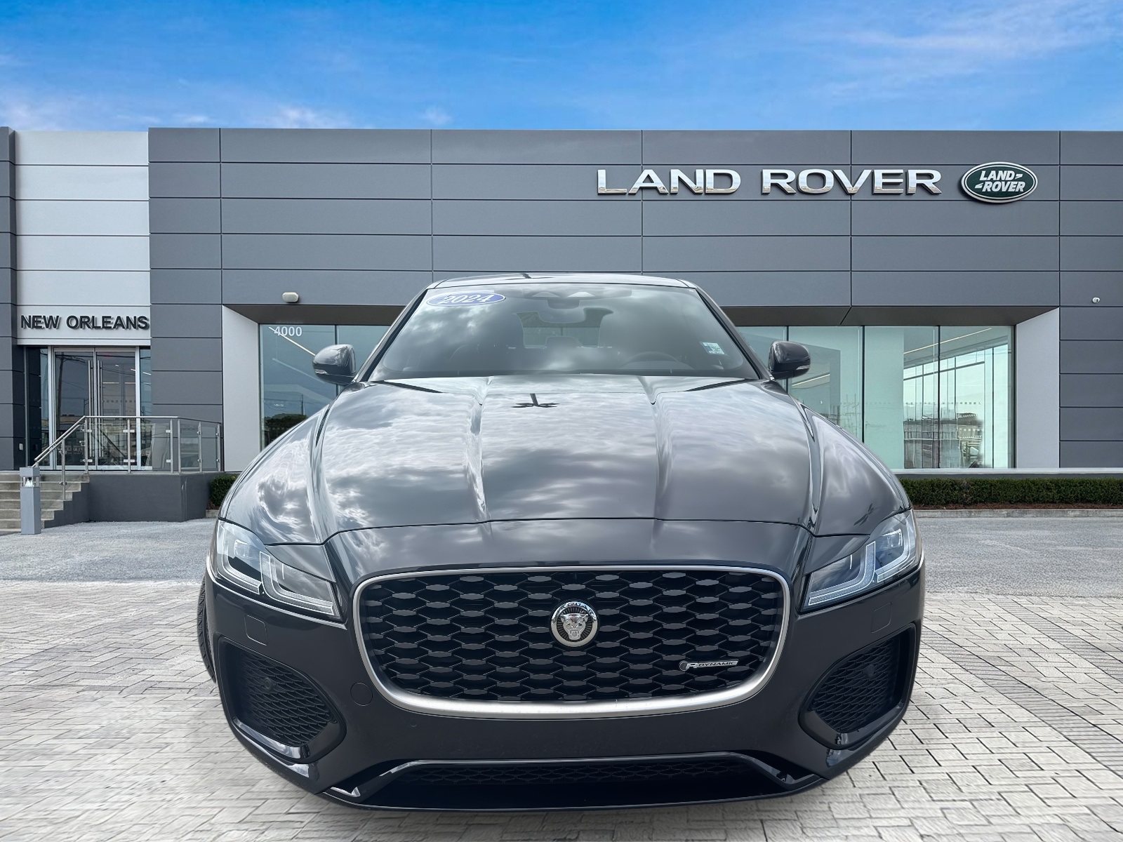 2024 Jaguar XF P250 R-Dynamic SE photo 4