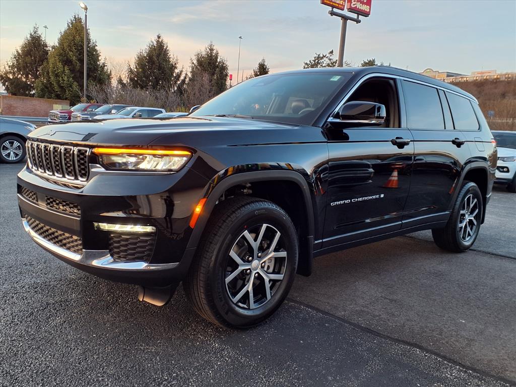 2025 Jeep Grand Cherokee L Limited's photo
