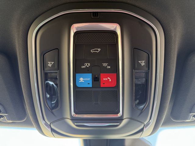 2025 Jeep Grand Cherokee Limited photo 35