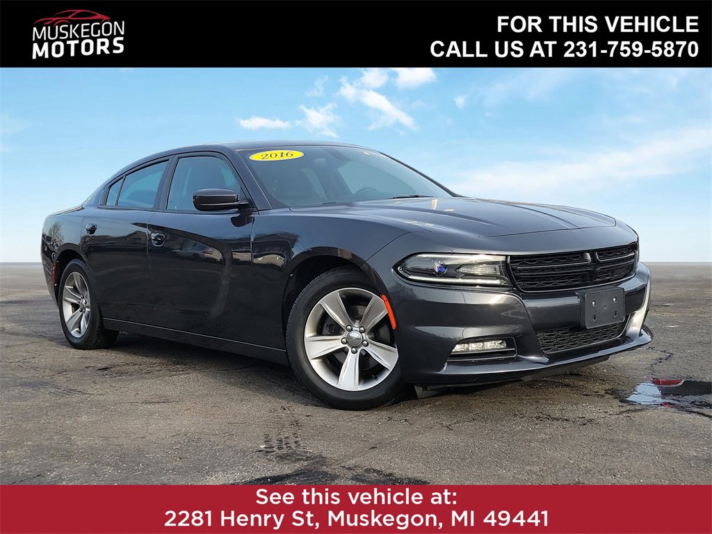 2016 Dodge Charger SXT's photo