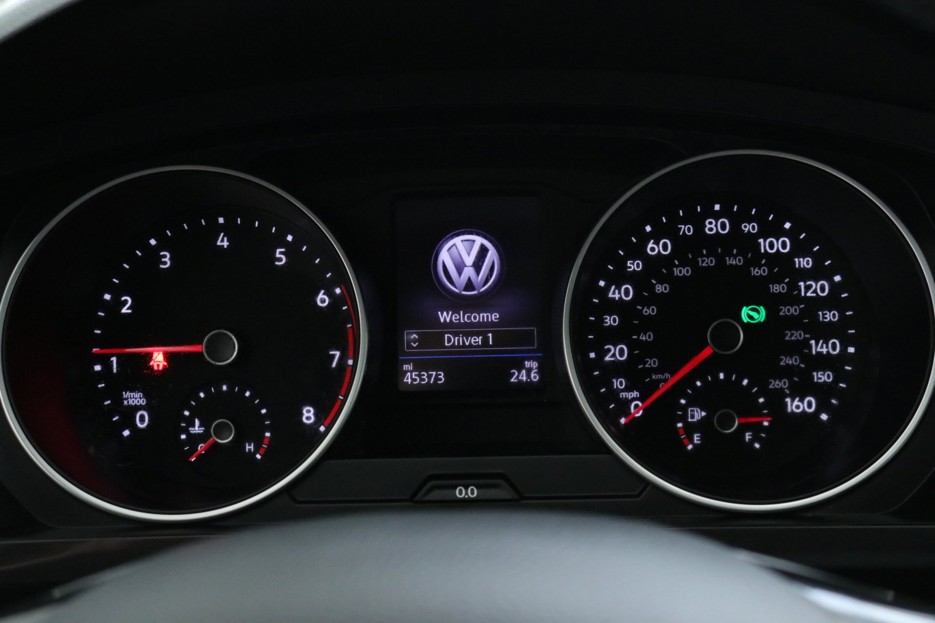 2019 Volkswagen Tiguan SEL R-Line photo 15