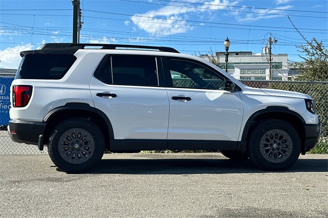 2026 Honda Passport TrailSport photo 3