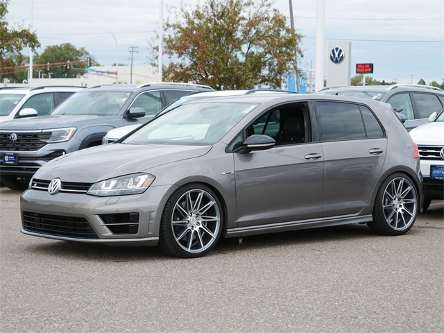 2015 Volkswagen Golf R photo 2