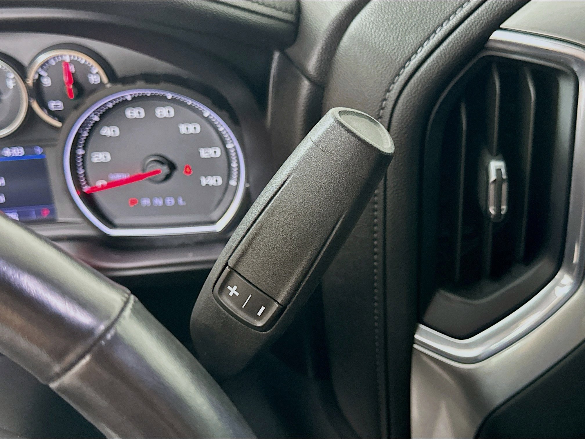 2019 Chevrolet Silverado 1500 LTZ photo 14
