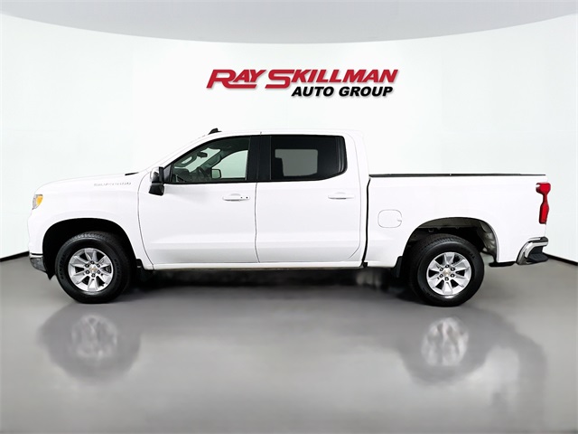 2025 Chevrolet Silverado 1500 LT photo 4