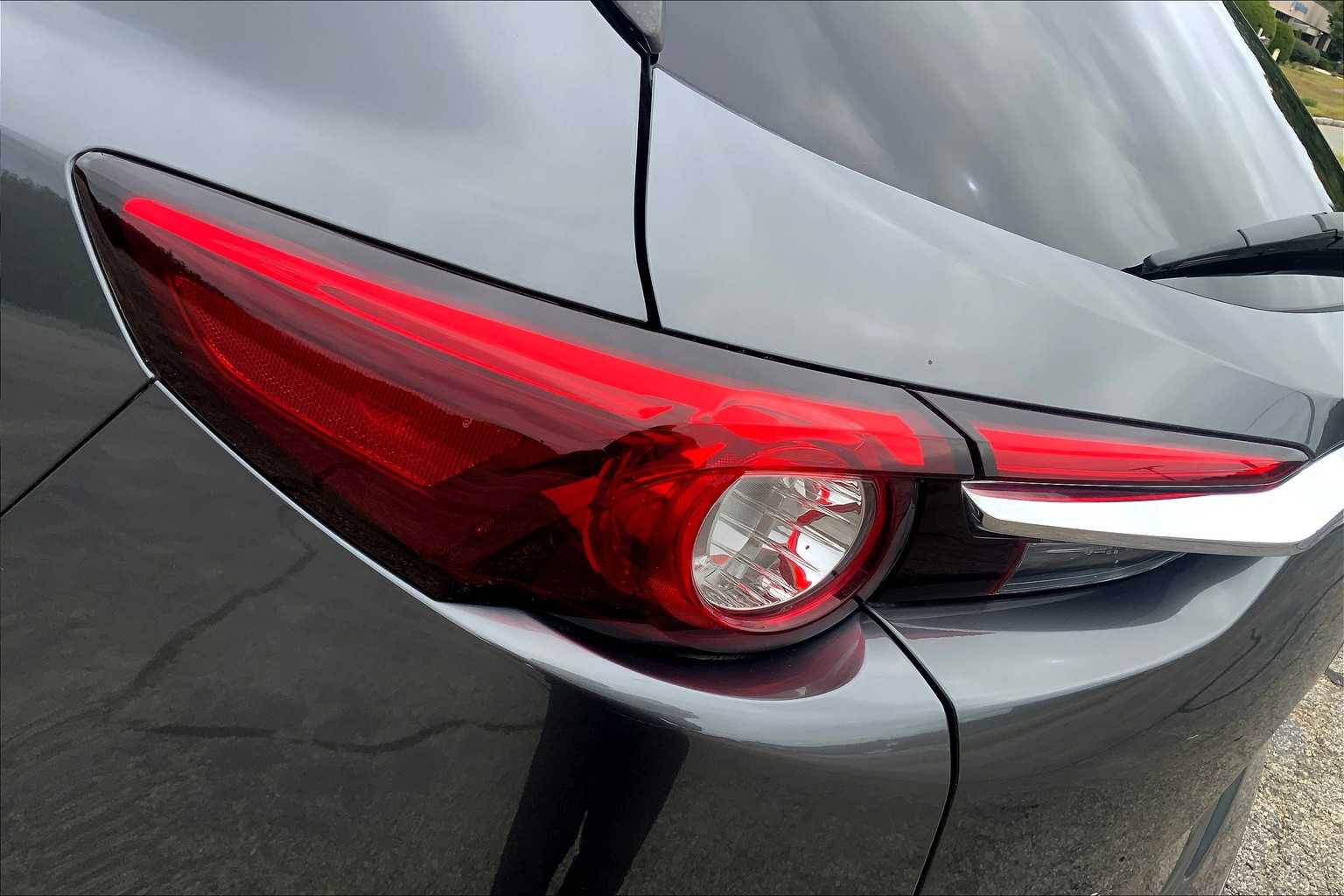 2016 Mazda CX-9 Signature photo 27